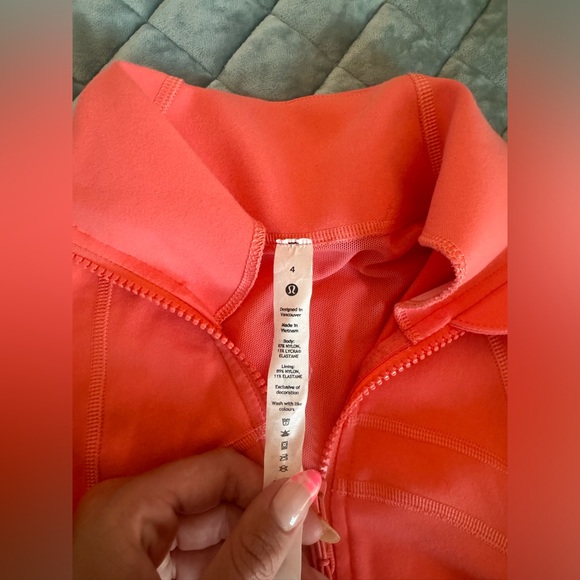 Women’s lululemon define jacket size 4 coral color - Picture 2 of 4